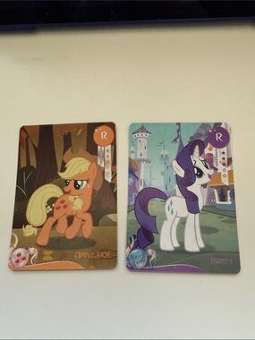 Hasbro My Little Pony Applejack (orange) & Rarity (white, purple) Trading Cards